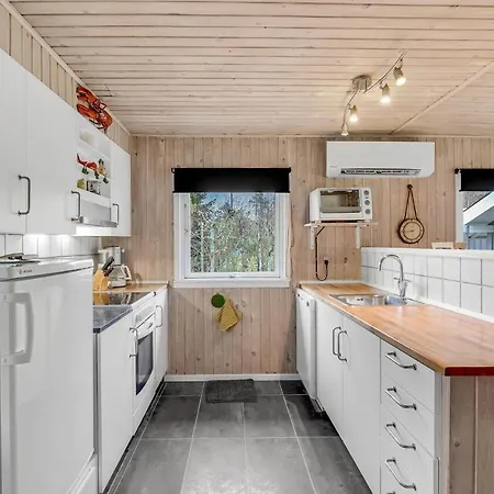 3 Bedroom Amazing In Prázdninový dům